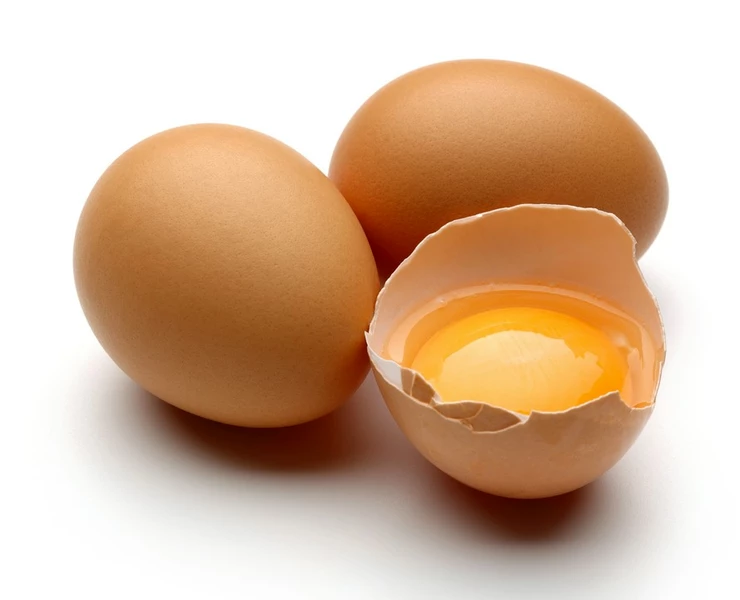 jajka żółtko w skorupce